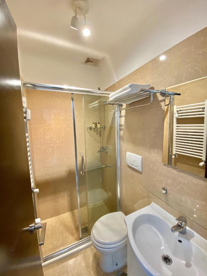 Euro Star Guest House Рим Екстериор снимка